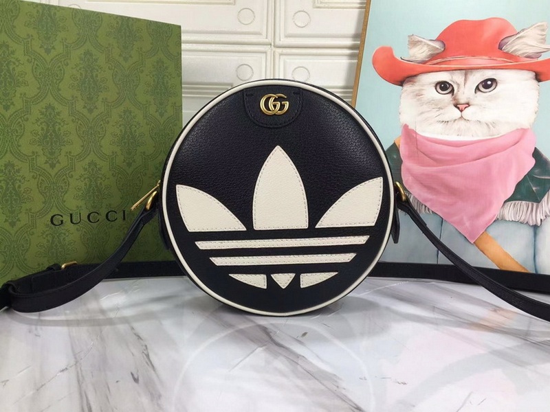 Gucci Handbags 268